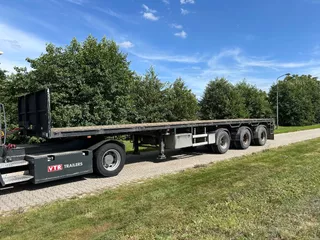 Floor | 3 AXLE | STEERING | CENTRAL LUB SYSTEM | STROG TRAILER !!