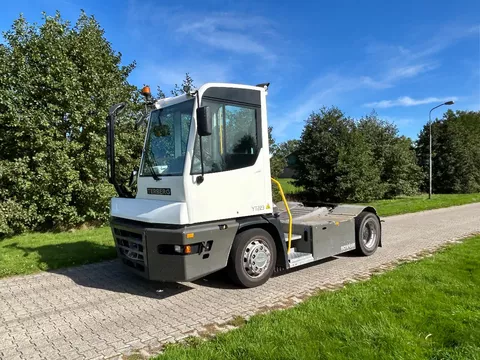 Terberg YT 223 | LOW HOURS | AIRCO | MEGA LOW LOADER |